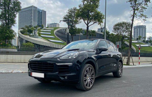Cayenne s 2016 hnc 1.jpg