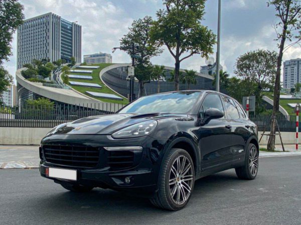 Cayenne s 2016 hnc 1.jpg